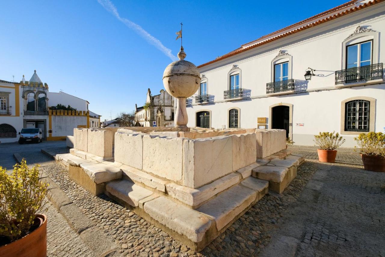 Mourasuites Hotel Évora Exteriör bild